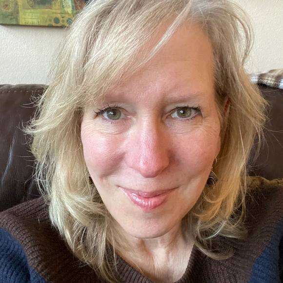 Meet your Posher, Kim - Picture 1 of 1